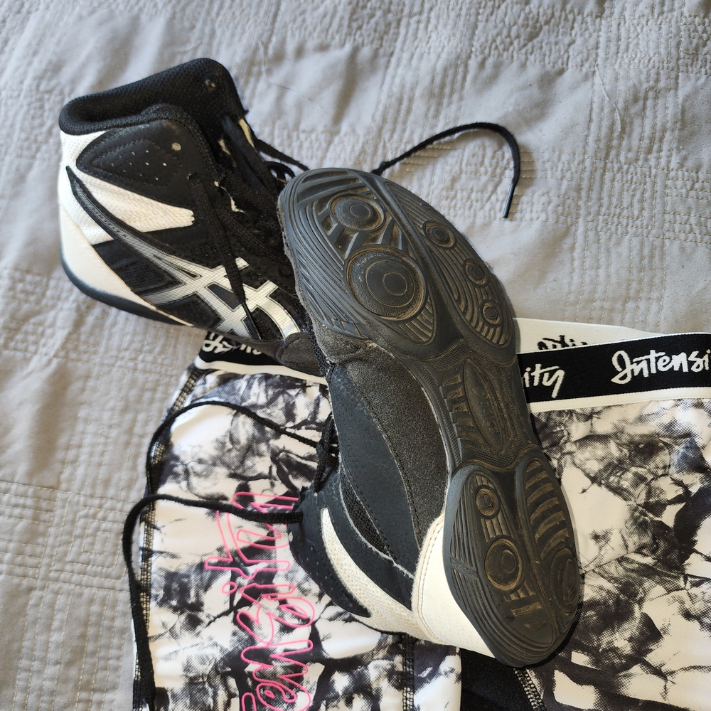 Intensity Kids Black and White Athletic Shoes